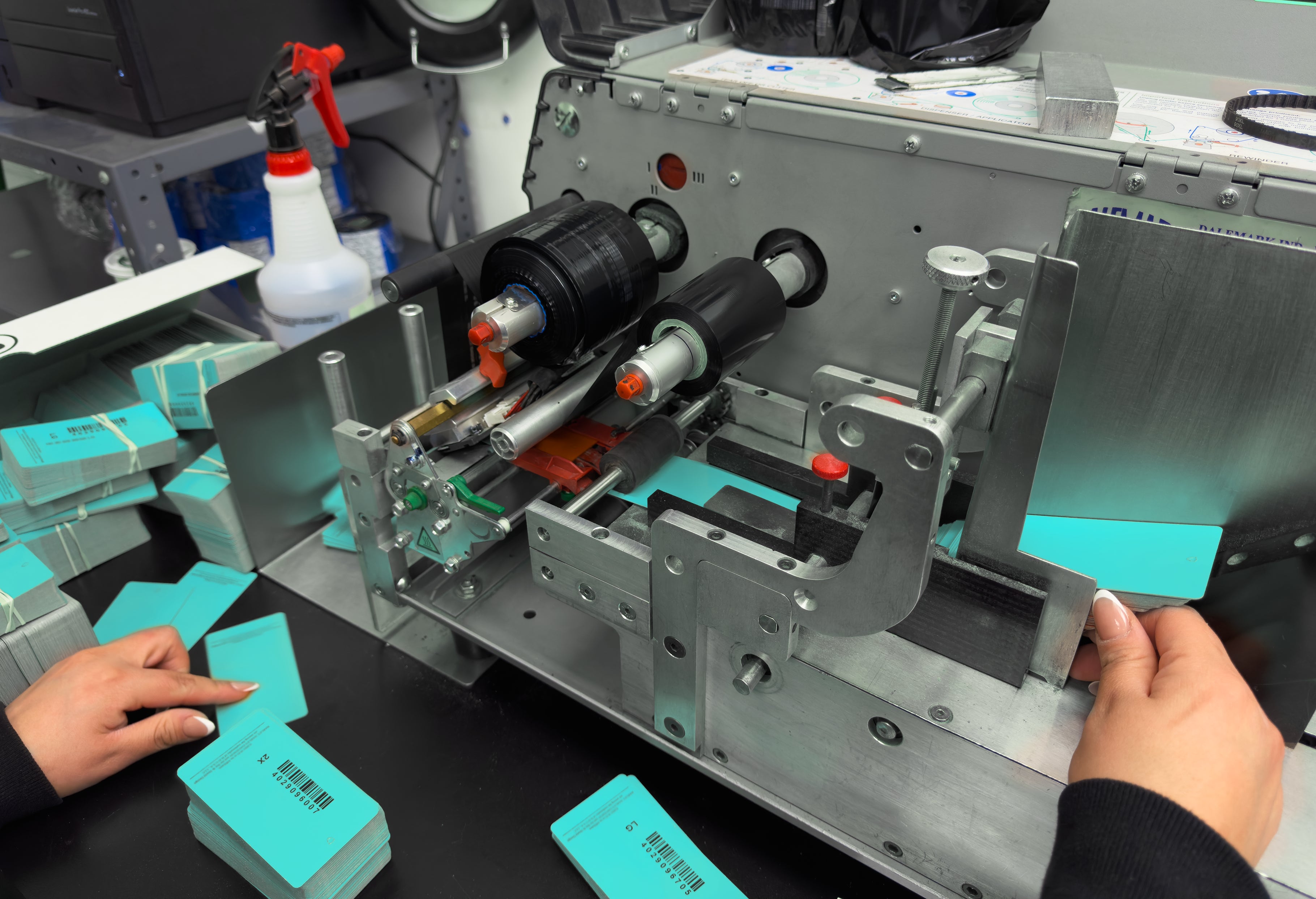 Tag printing machine